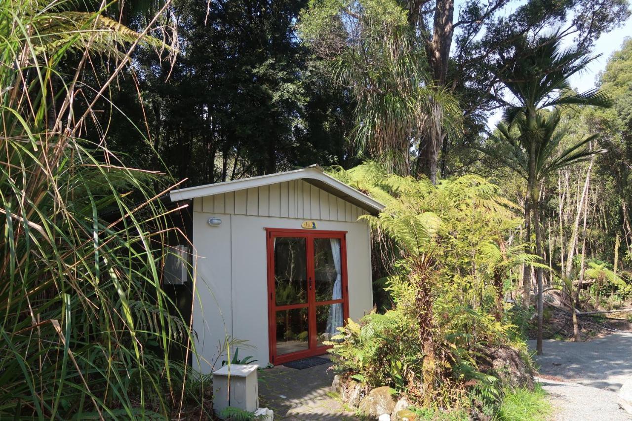 Villa Te Nikau Retreat à Punakaiki Chambre photo